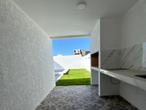 ALQUILO DUPLEX B NORTE VILLA ALLENDE, 2 DORM, PISCINA