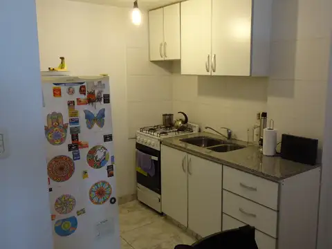 Departamento en Alquiler en Monte Castro, $ 475.000