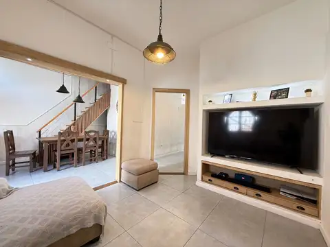 Casa 5 ambientes con 1 baño