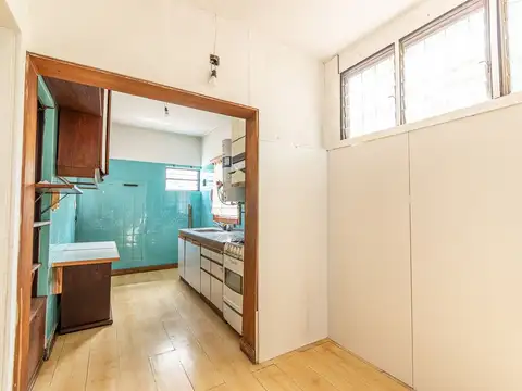 Depto Tipo Casa en Venta 50 años