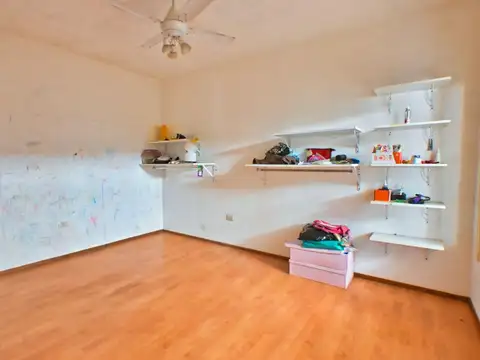 Casa en Venta en Azcuenaga, USD 127.000