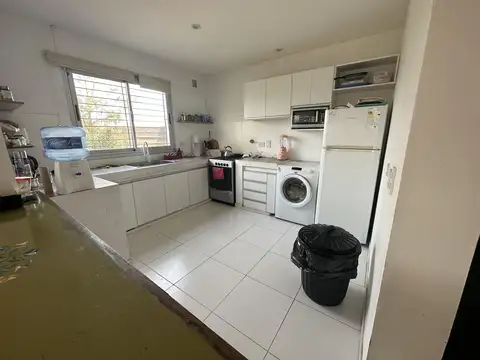 Casa 2 ambientes con 1 baño