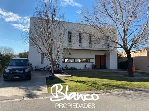 Casa  en Venta en La Comarca, Tigre, G.B.A. Zona Norte