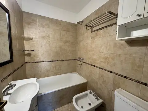 Departamento en Alquiler con 1 cocheras