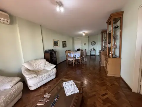 Departamento en Venta de 6 ambientes