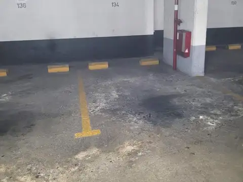 Venta en block de 9 cocheras en Av Rivadavia y C. Pellegrini