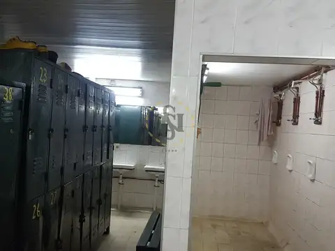 VENTA NAVE INDUSTRIAL, zona CON BUEN ACCESO DE LOCOMOCIÓN