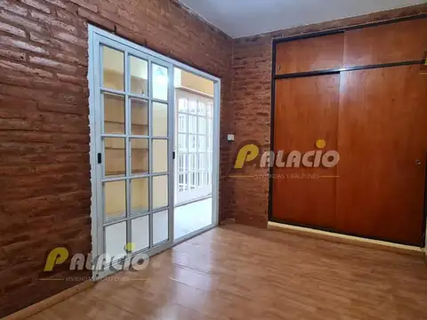Depto Tipo Casa en Venta de 1 dormitorio