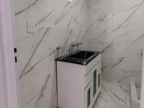 Casa en venta c/ cochera en Pacífico