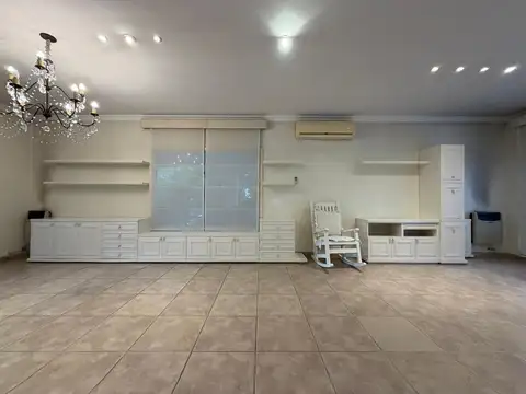Casa en Alquiler en Boca Ratón, USD 1.000