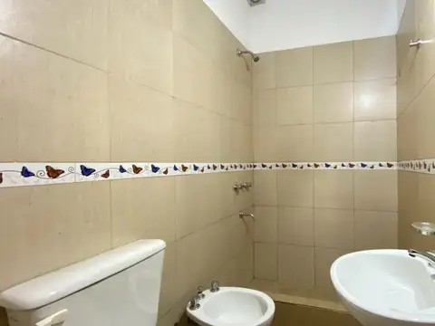 Depto Tipo Casa 2 ambientes con 1 baño