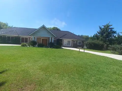 Casa en Alquiler de 4 dormitorios