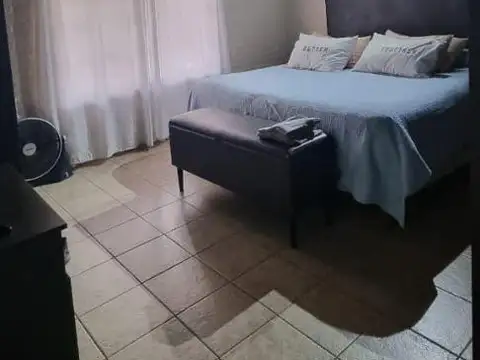 Quinta en Venta con 5 cocheras