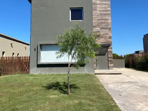 Casa Alquiler Pilar del Este