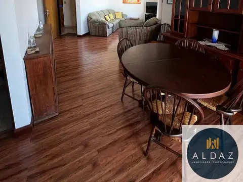 Departamento 4 ambientes con 2 baños