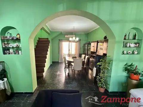 Depto Tipo Casa 4 ambientes con 1 baño
