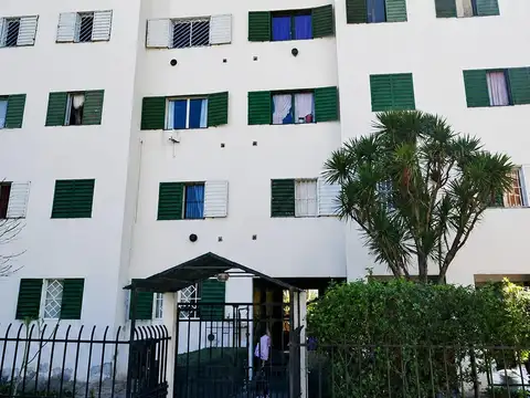 Dpto en Alquiler  - 12 de Octubre al 1250