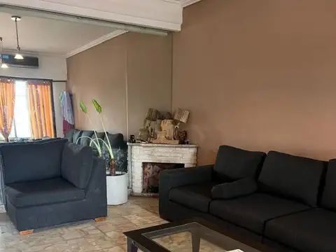 6 AMB CON COCHERA FRENTE EN ZONA IND TEC. IDEAL DEPOSITO