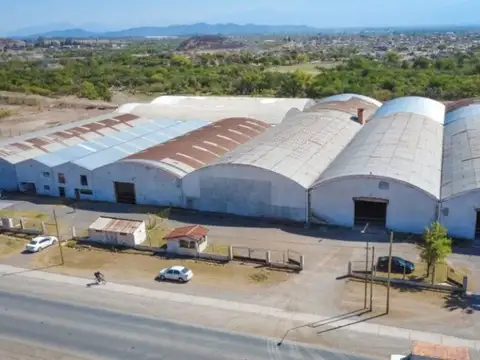 ALQUILER GALPÓN PARQUE INDUSTRIAL OPCIONALES EXTRA