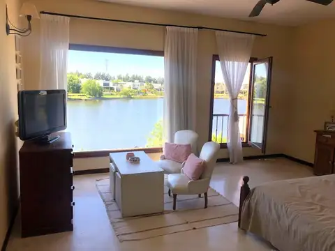 Casa en Alquiler al Este