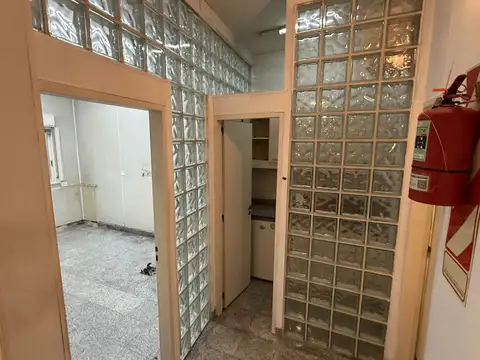 Oficina en Alquiler al Este