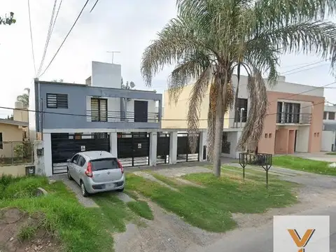Dúplex en venta - 2 Dormitorios 2 Baños - Cochera - 78Mts2 - Los Hornos