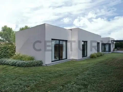 Casa en Venta en Lujan De Cuyo, USD 145.000