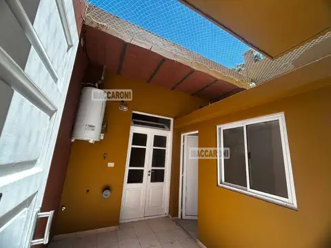 Depto Tipo Casa en Alquiler de 2 ambientes