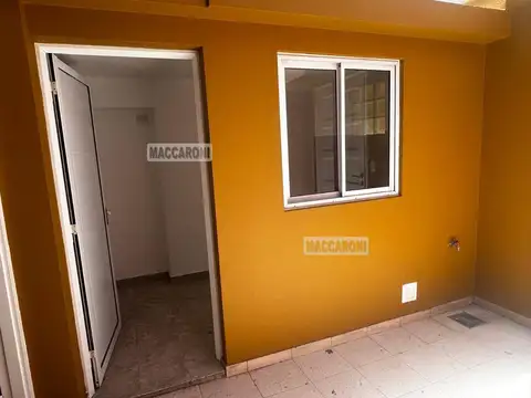 Depto Tipo Casa en Alquiler de 1 dormitorio