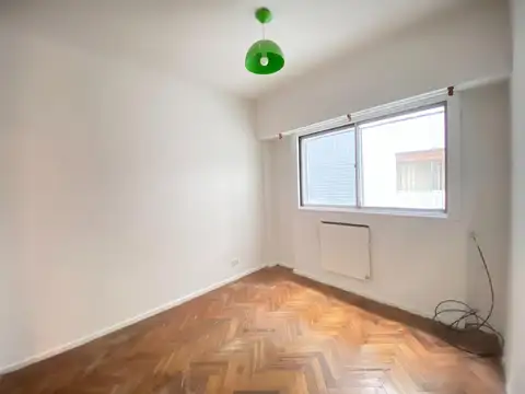 Rojas 400, Piso 4