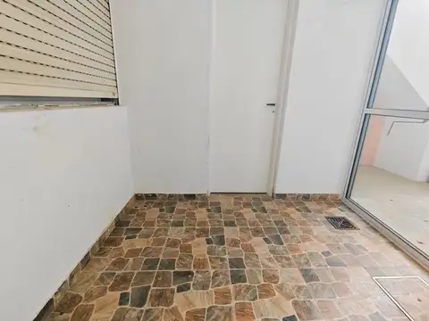 Depto Tipo Casa en Venta 52 años