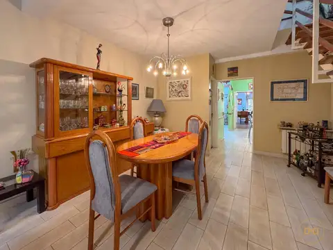 Duplex - 4 amb - Cochera - Jardin - Pileta