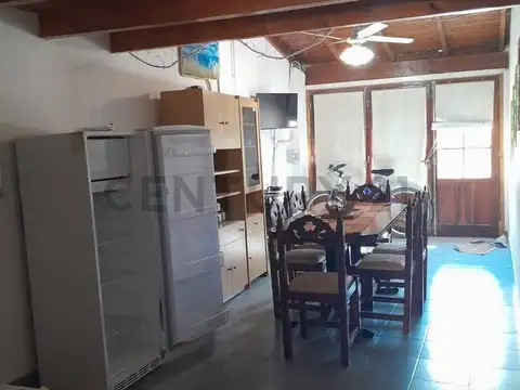 32 e/ 25 y 27 2000, Piso 0