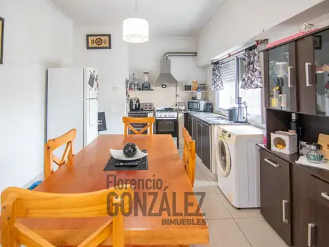 Depto Tipo Casa en Venta 50 años