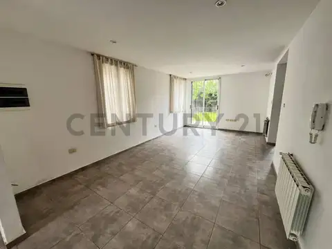 Casa Tipo Duplex de 3 dormitorios en Venta en Gonnet