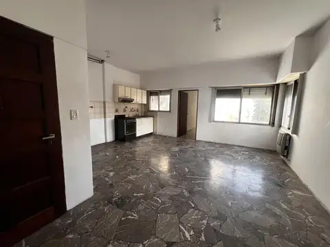 Departamento 4 ambientes en alquiler en Quilmes