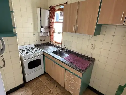 Monoambiente a la Venta sobre Rivadavia