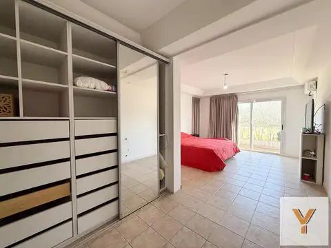 Casa 7 ambientes con 2 baños