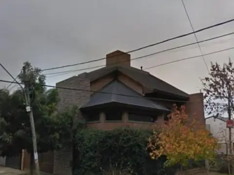 Casa - Venta - Argentina, Morón - Cacique Catriel 900
