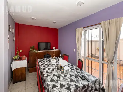 Depto Tipo Casa en Venta 40 años