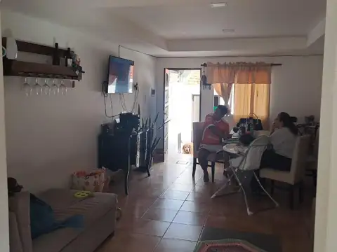 Casa en Venta en Barrio Tres Cerritos, USD 97.000