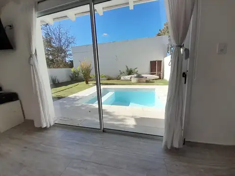 VENTA CASA  DE 3 DORMITORIOS RIO CEBALLOS CORDOBA