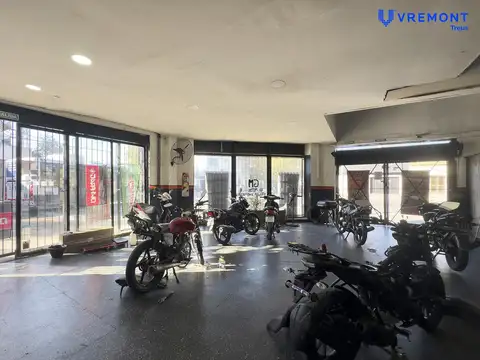 Local en Venta en Parque Chacabuco, USD 165.000