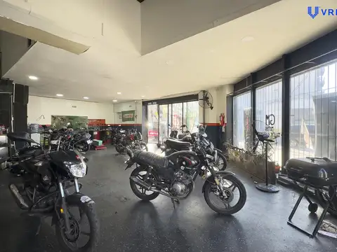 Local en Venta 70 años