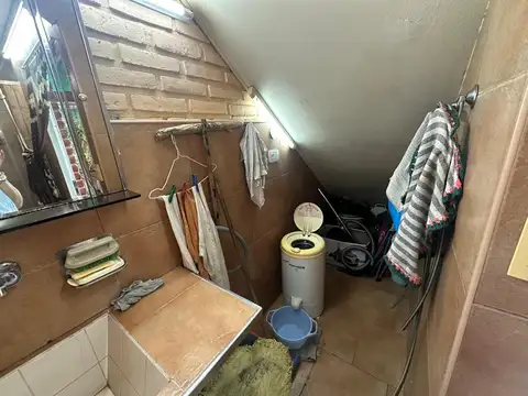Casa 3 ambientes con 2 baños