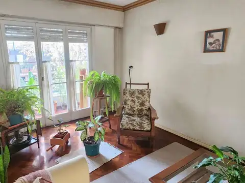 Helguera 1800, Piso 1