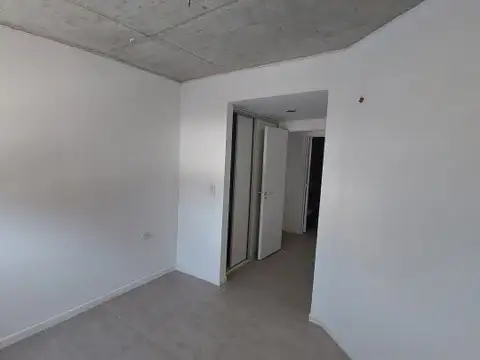 VENTA  UN DORMITORIO .A UNA CUADRA DE AV. PELLEGRINI