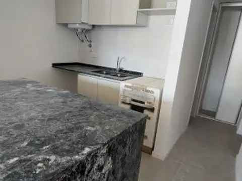 VENTA  UN DORMITORIO .A UNA CUADRA DE AV. PELLEGRINI