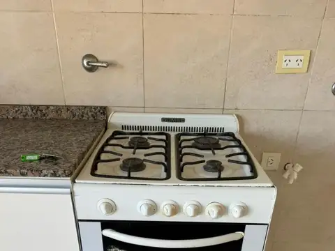 Departamento en Alquiler en Abasto, $ 480.000