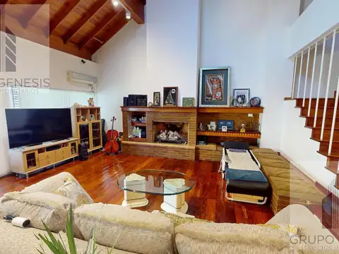 VENTA CASA 6 amb Concordia y Av. Jonte - Amplias cocheras y Jardin